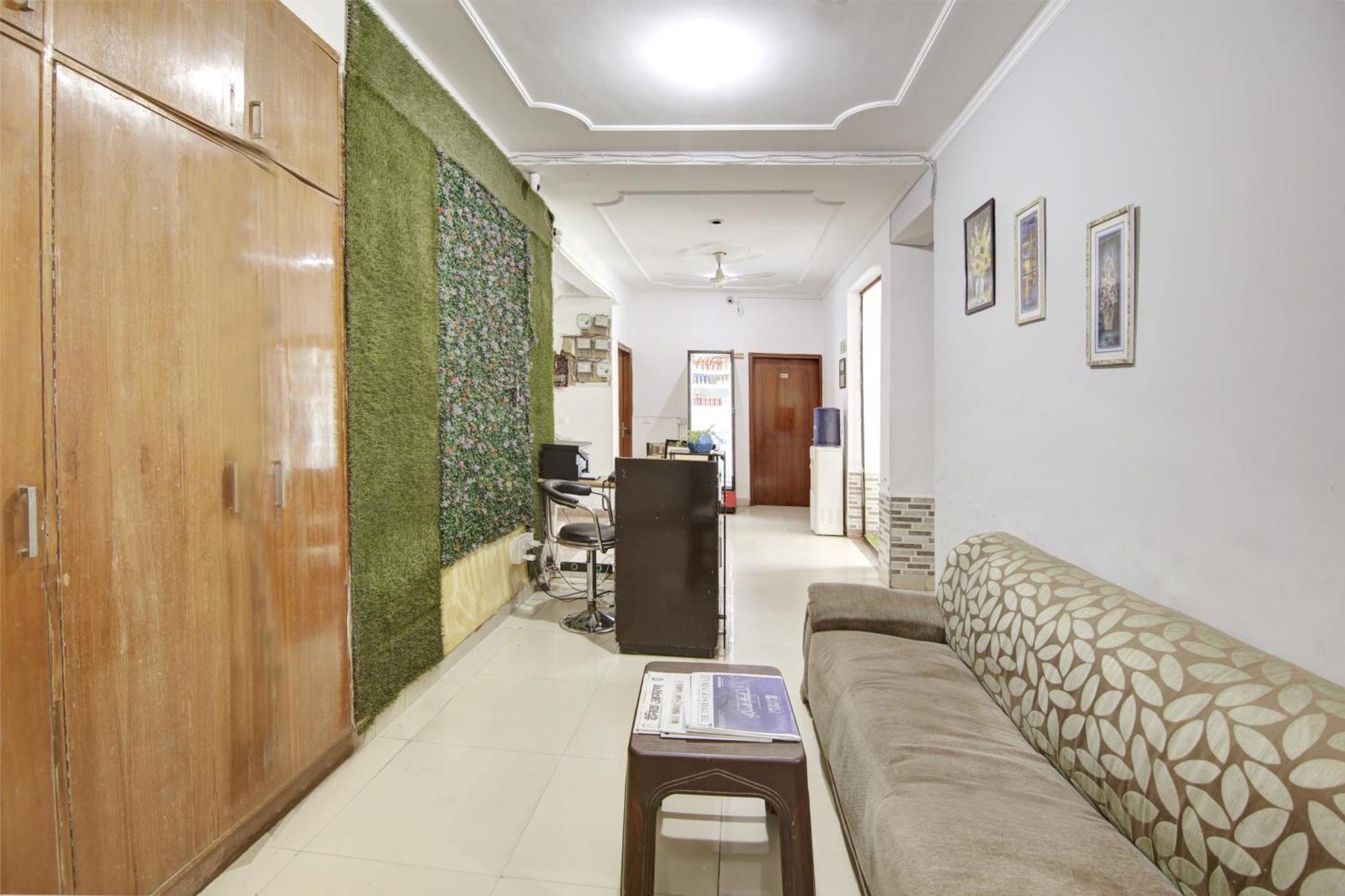 Hotel Ashvins Palace غورغاون المظهر الخارجي الصورة